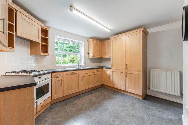 17, Denning Mead, Andover photo 4