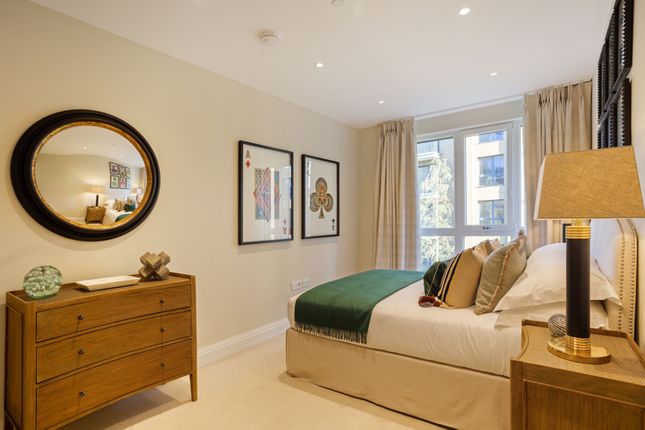 Flat for sale in 2 Pinewood Gardens, Teddington