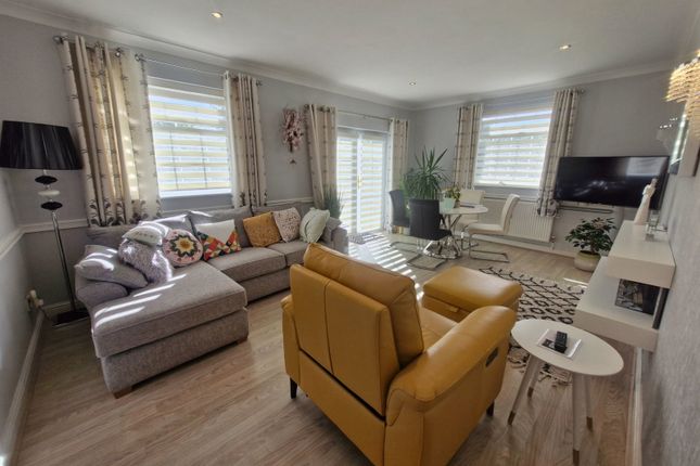 Deyes Court, 93,11, Eastway, Maghull photo 2