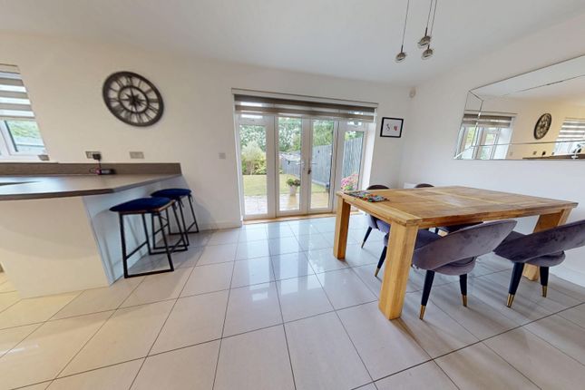 7, St. Olave Close, Daventry photo 4