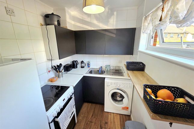 12, Rabournmead Drive, Northolt photo 4