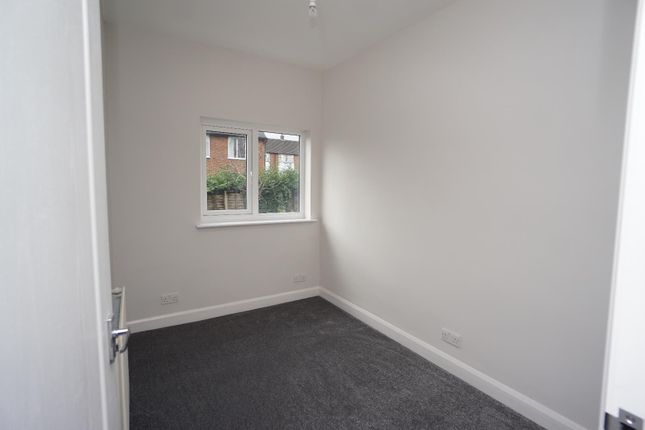 7, Carlby Road, Sheffield photo 5