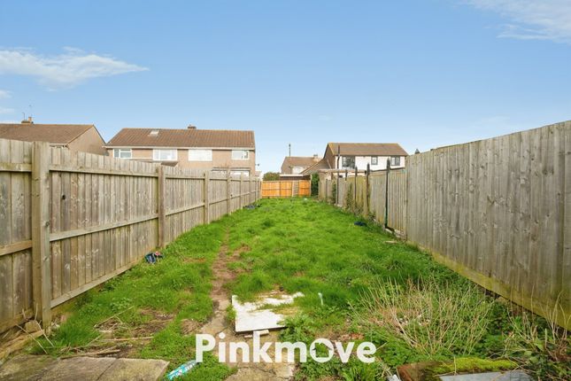 10, Traston Lane, NEWPORT photo 3