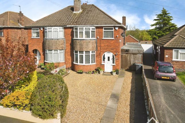 11, Morland Close, Bedworth photo 4