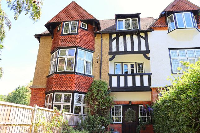 3-bed house on 30, Salisbury Road, Farnborough, £525,000