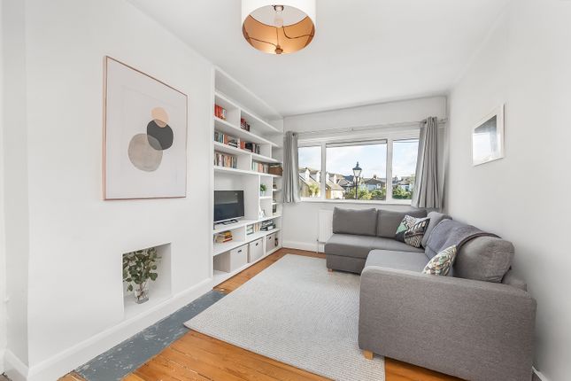 24 Brookstone Court, Peckham Rye, London photo 3
