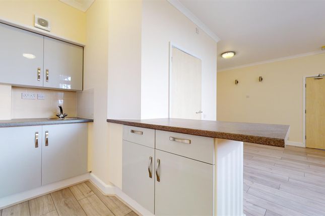 Flat 6, Maritime House, Portland photo 3
