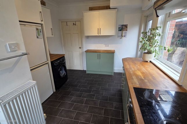 Mountway Road, Taunton photo 5