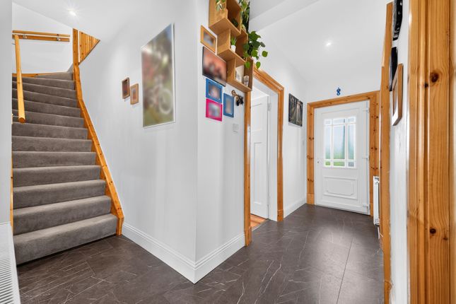 25, Fenwick Road, Lanarkshire photo 2