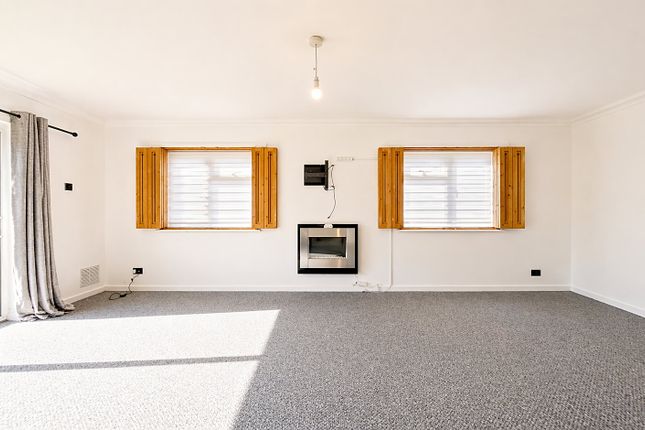 6, Lanchester Close, Herne Bay photo 4