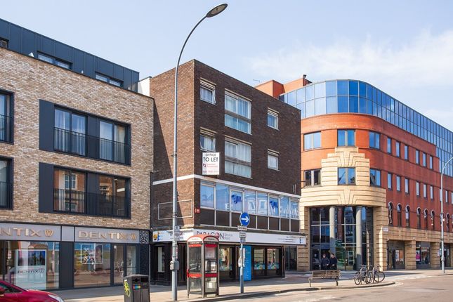 Office to let in King Street, Hammersmith