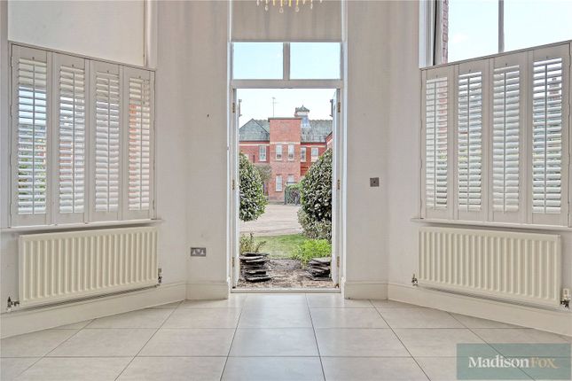 Flat 3, Wentworth House,, Hampstead Avenue, Woodford Green photo 4