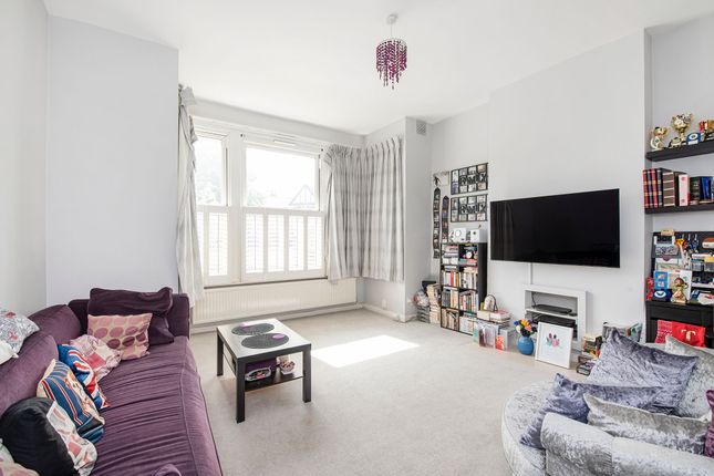 Flat for sale in Wrottesley Road, Willesden Junction