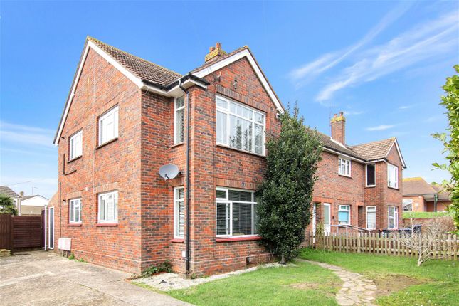 Thumbnail Flat for sale in Gainsborough Avenue, Broadwater, Worthing
