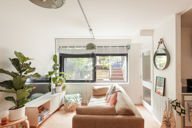 Thumbnail Flat for sale in Gore Road, London