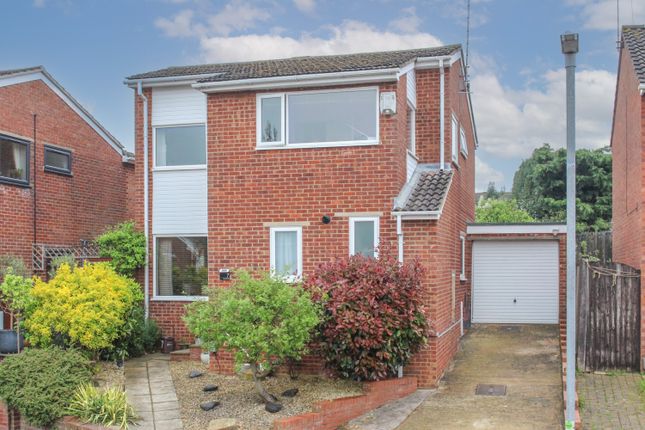 Detached house for sale in Millbank, Leighton Buzzard