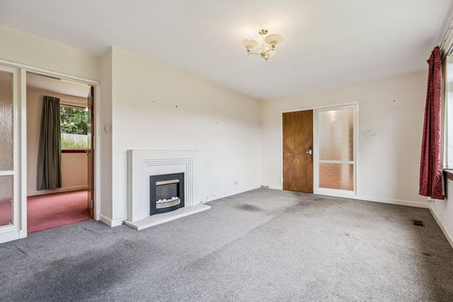 8 Springwood Avenue, Stirling photo 4