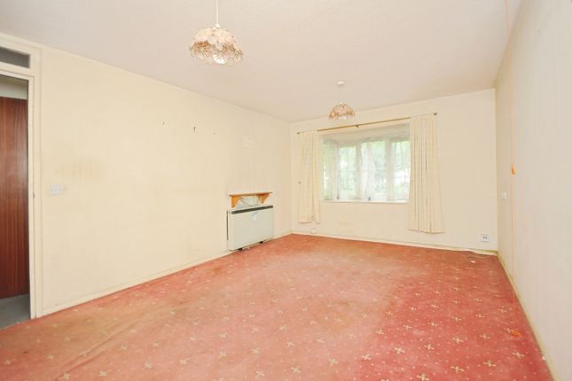 Flat 20, Albemarle Lodge, 77, Kent House Road, London photo 2
