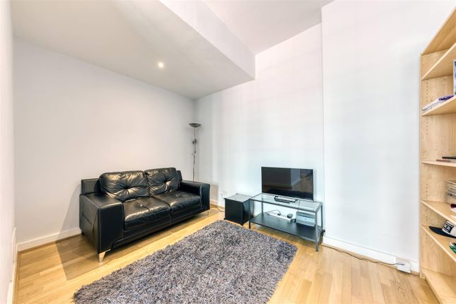 Flat 60A, Hanover Gate Mansions, Park Road, London photo 4