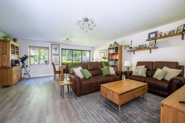 5, Fallow Drive, Heathfield photo 3
