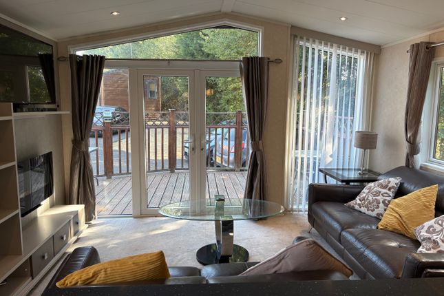 27 Woodlands View, Edgeley Holiday Park, Guildford photo 2