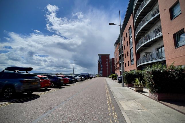 47, Gourlay Yard, Dundee photo 3