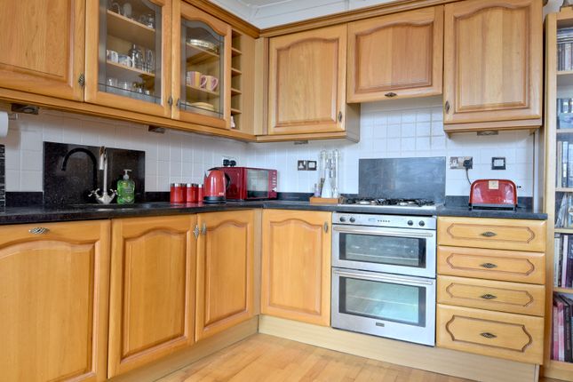 Flat for sale in Highgate Road, Dartmouth Park, London