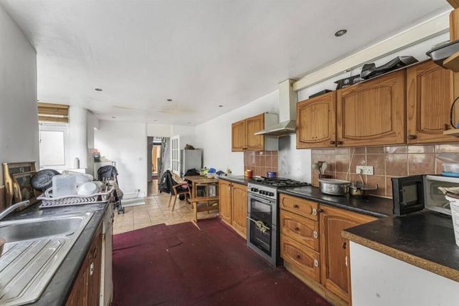 329, High Street North, London photo 2