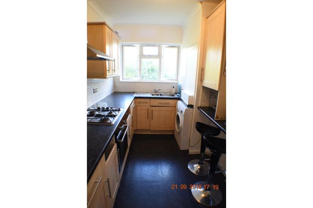 Thumbnail Flat for sale in Kingston Hill Avenue, Romford