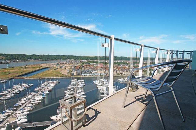 Flat for sale in Chatham Quays, Dock Head Road, St. Marys Island, Chatham