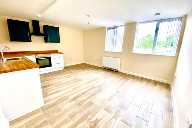 Flat 2, 22, High Street, Aldridge, Walsall photo 2