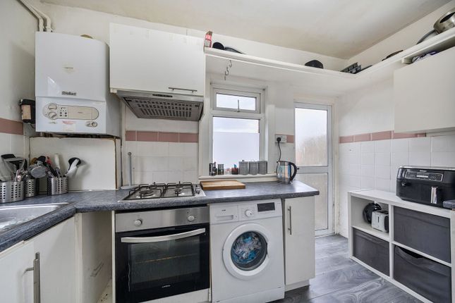 Kingston Road, Raynes Park photo 3