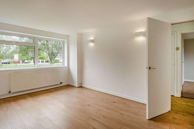 34, Linden Way, Haddenham photo 2
