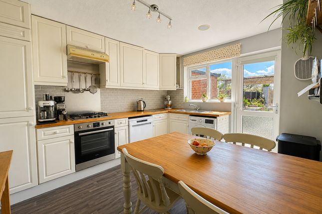 40 Parklands, Rochford, Essex photo 4