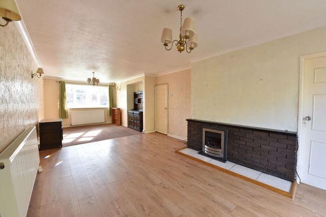 16, Horsham Avenue, Stourbridge photo 3