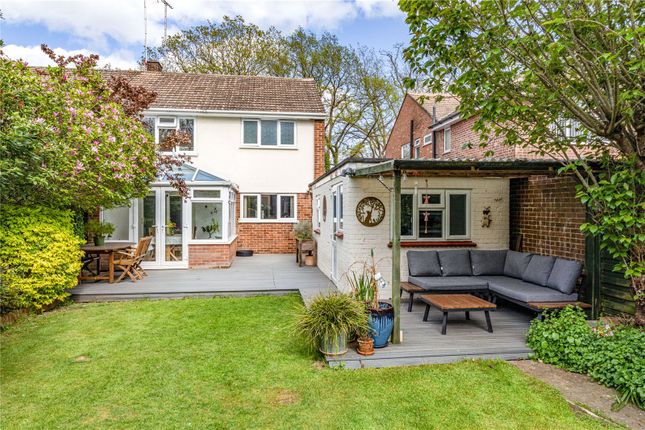 56, Byfleet Road, Addlestone photo 2