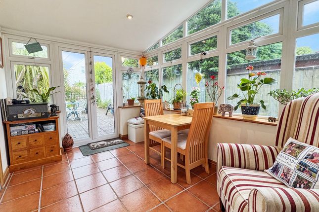 19 Church Road, Cowes photo 2