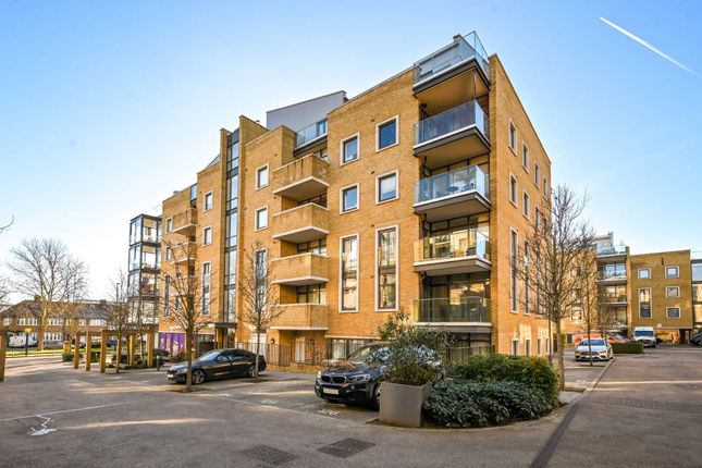 Thumbnail Flat for sale in Boulogne House, Isleworth