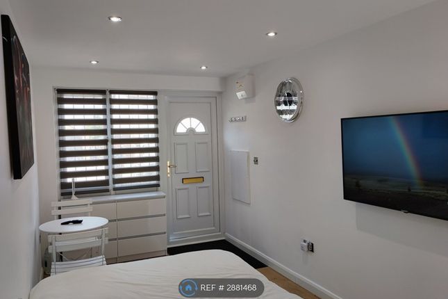 Thornhill Close, Houghton Regis, Dunstable photo 5