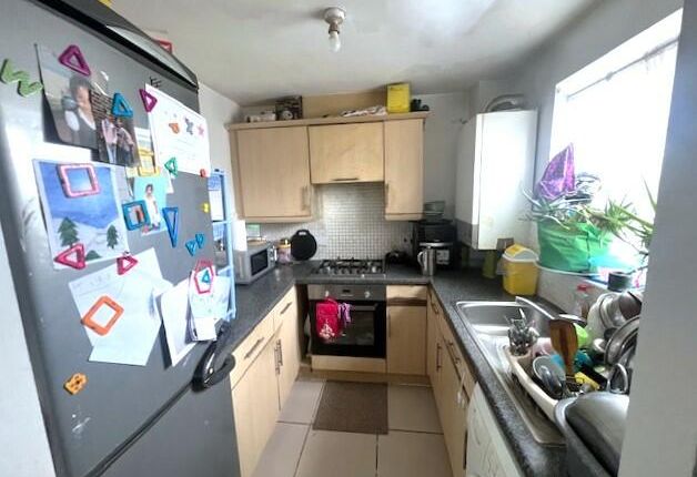 Flat 1 Seamarks Court, Kingsway, Luton photo 3