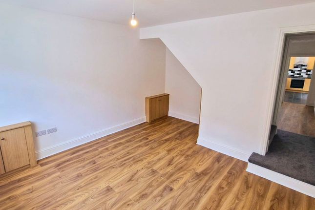 10 Gladstone Street, Heanor photo 5
