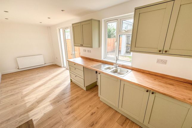 23, Welland Vale Road, Corby photo 3