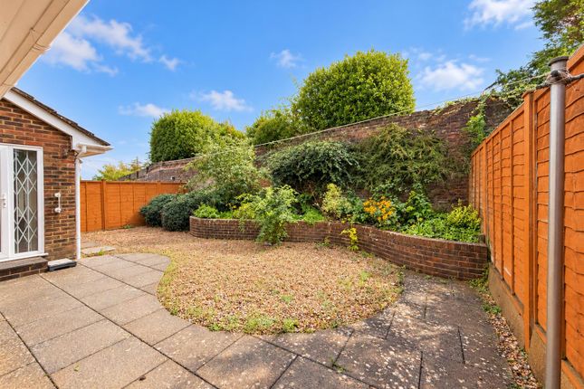 Kings Close, Eastbourne photo 4