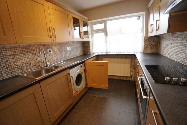 39, Epsom Road, Ilford photo 4