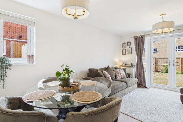 31, Pembrey Drive, Stoke-on-Trent photo 4