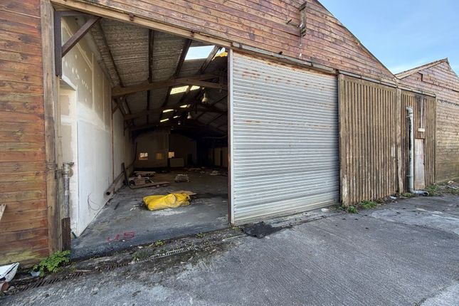 Studio terraced on Par Moor Road, Par, £29,000