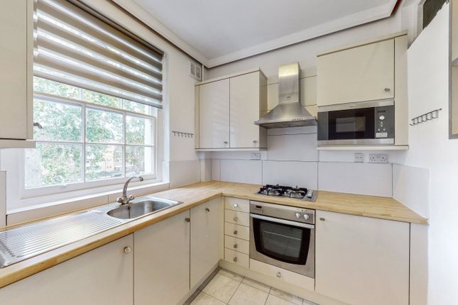 Flat 5, 9-10, Regent Square, London photo 2