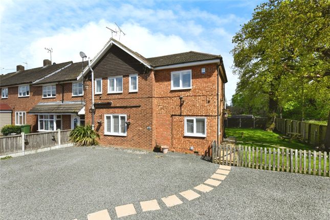 End terrace house for sale in Knights Way, Brentwood, Essex