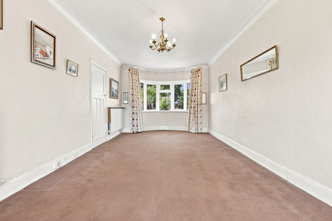 40, Sutherland Boulevard, Leigh-on-sea photo 3