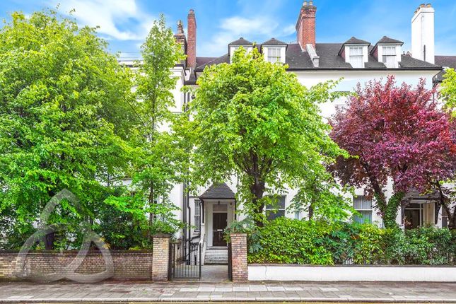 Maisonette to rent in Abbey Road, London